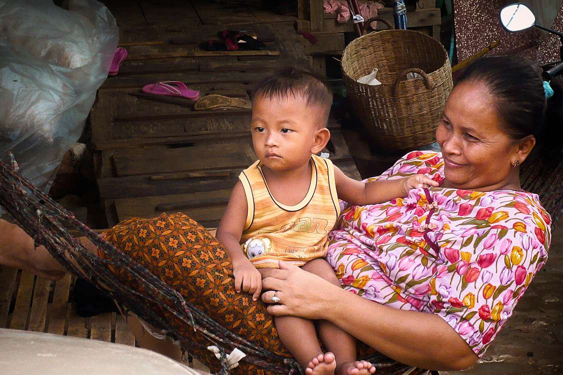 Mother and child, side view